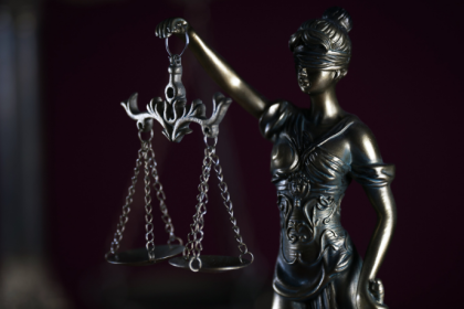 O Tribunal determinou que o Instagram forneça dados de perfil falso usado em extorsão, destaca Dr. Jonatas Lucena.