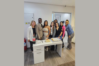 Oluwatosin Tolulope Ajidahun destaca os efeitos das nanopartículas na saúde reprodutiva de gametas e embriões.