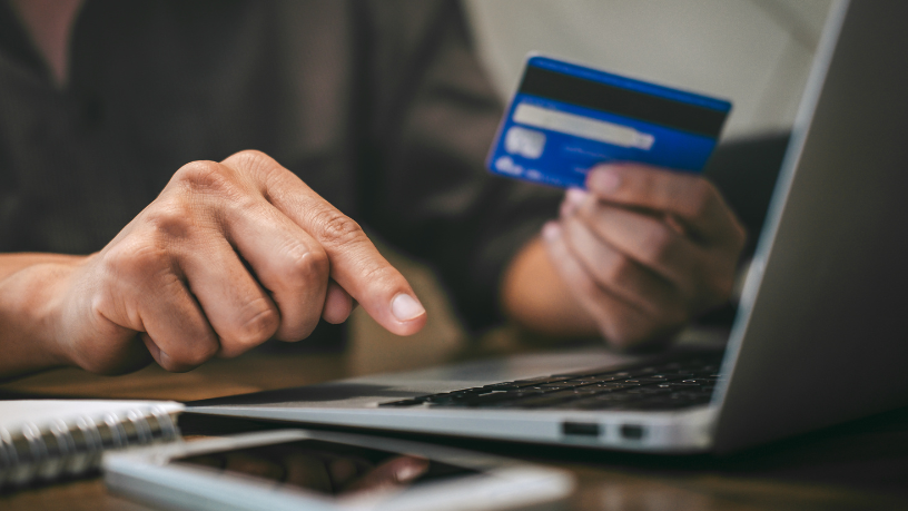 Descubra com Teciomar Abila estratégias práticas para enfrentar períodos de instabilidade financeira.