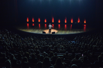 Gio Lisboa escolhe Erechim para fechar seu circuito de 2025 produzido pela Non Stop (Créditos: Clara Lins)