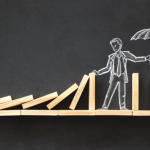 Victor Boris Santos Maciel explica como identificar ameaças estratégicas com antecedência e proteger o negócio antes que pequenos problemas se transformem em grandes crises.